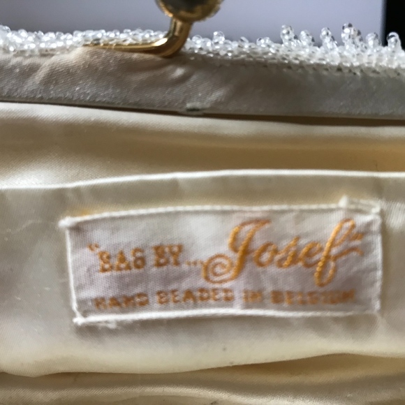 VINTAGE HAND-BEADED CLUTCH CIRCA 1930s - Picture 4 of 6